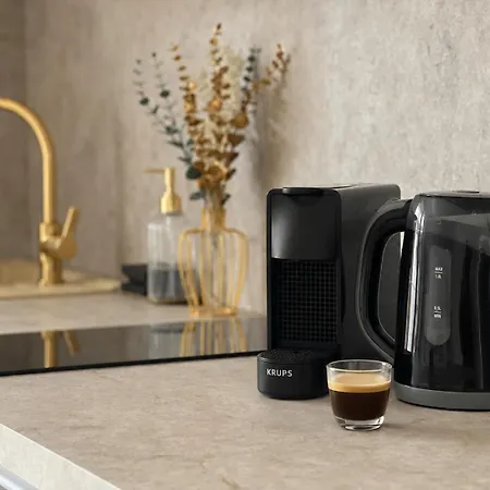 Mary Iii - Centre, Netflix, Coffee, Self Check In شقة